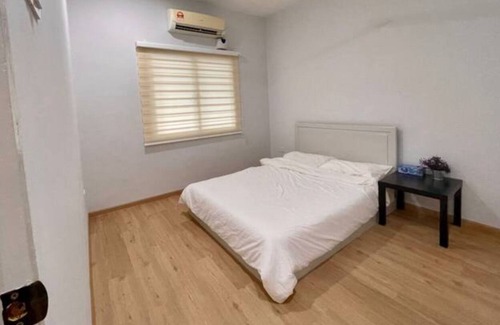 Malacca City Casa | Paws & Kiddos Friendly Melaka Town Landed House with Parking