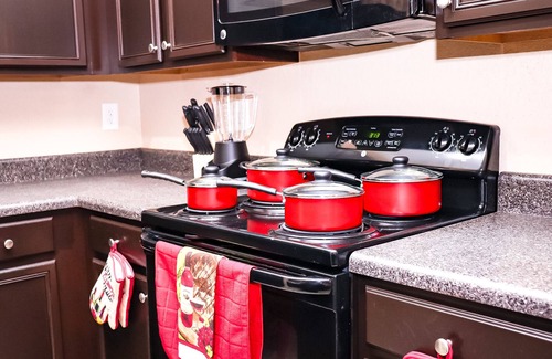 Loganville Apartamento | Paying pet friendly Luxury apartment with pool and gym