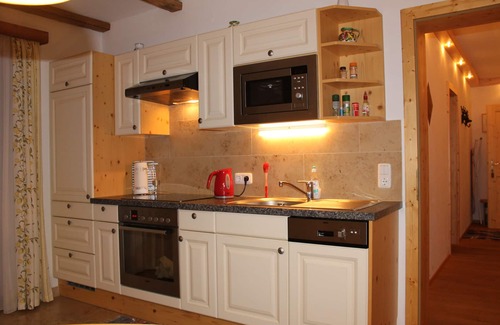 Puch bei Hallein Apartamento | Peace and relaxation, family vacation, large garden