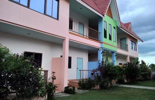 Khun Han Complejo | Peace Pool Resort