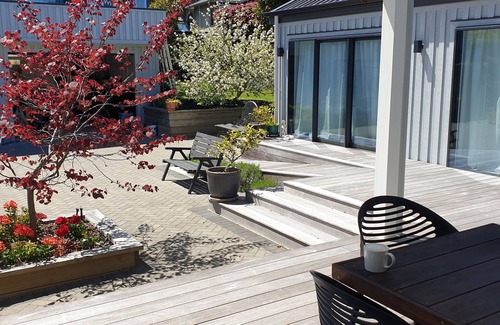 Hilltop Apartamento | Tipo de apartamento tranquilo, a 3 minutos a pie del agua. Excelente ubicación.