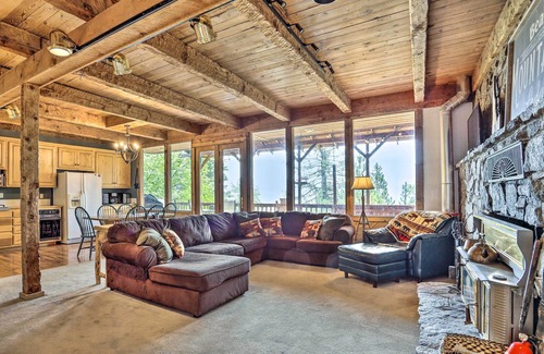 Garden Valley Cabina | Peaceful Cabin w/ Mtn + River Views, Fire Pit