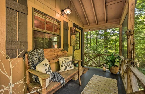 Clayton Apartamento | Peaceful Clayton Carriage House with Fire Pit!