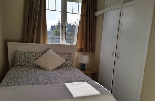 Taumarunui Casa | Peaceful cottage and garden, not far from National Park.