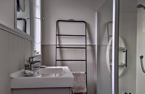 Taumarunui Casa | Peaceful cottage and garden, not far from National Park.