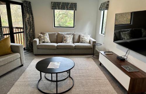 Tamahere Chalet De Esquí | Peaceful cottage in beautiful landscaped native bush gully