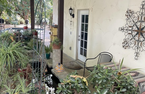 Lincoln Cabaña | Peaceful Country Getaway for One or Two