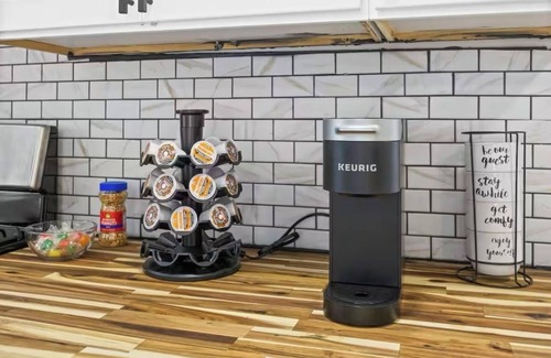 Perinton Casa | Peaceful East Side Retreat