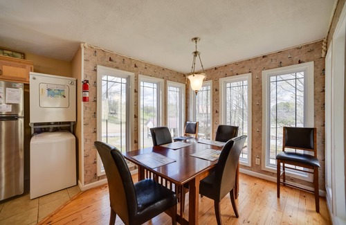 Guntersville Cabina | Peaceful Guntersville Cabin: Fire Pit, Near Lake!