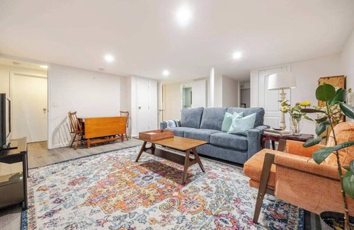 Heathcote Casa | Peaceful Palette: 35 mins to NYC