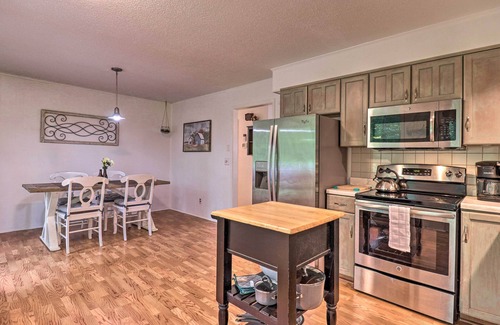 Pisgah Forest Cabaña | Peaceful Pisgah Forest Cottage w/ Fire Pit!