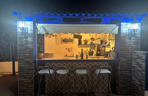 Sax Villa | PAÍS PACÍFICO VILLA SAX ALICANTE. RODEADO DE OLIVOS Y ÁRBOLES FRUTALES.