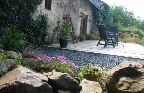 Genis Casa | Pear Tree Gite