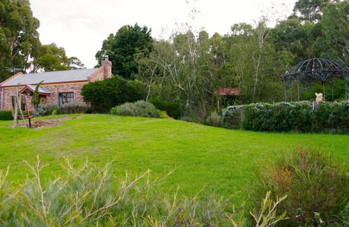 Inman Valley Cabaña | Pear Tree Cottage Hollow