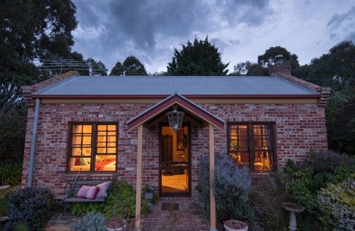 Inman Valley Cabaña | Pear Tree Cottage Hollow