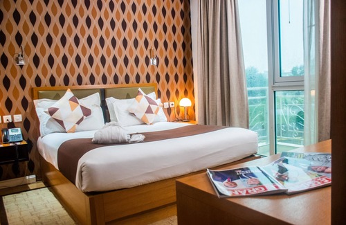 Brazzaville Hotel | Pefaco Hotel Maya Maya