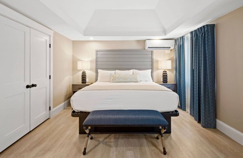 West Dennis Hotel | Pelham on Main