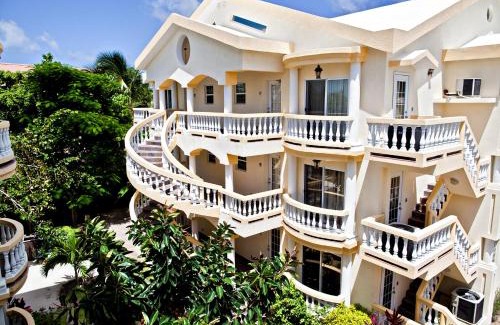 San Pedro Hotel | Pelican Reef Villas Resort