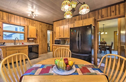 Penn Yan Casa | Penn Yan Escape w/ Yard, 1 Mi to Keuka Lake!