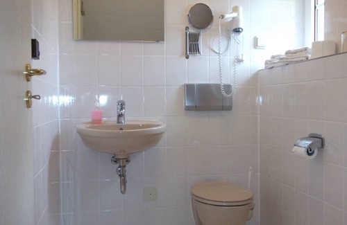 Ortslage Trotha Casa | Pension & Restaurant Am Krähenberg