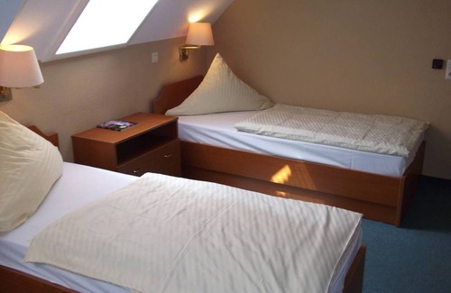 Ortslage Trotha Casa | Pension & Restaurant Am Krähenberg