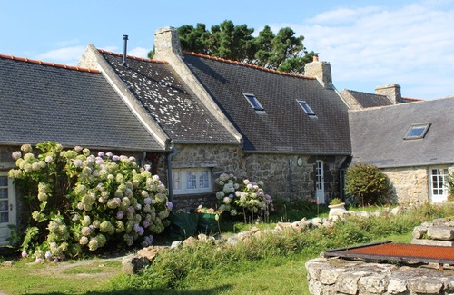 Crozon Casa | Penty Breton Typique Dans un Village Protégé du Parc Régional D'armorique