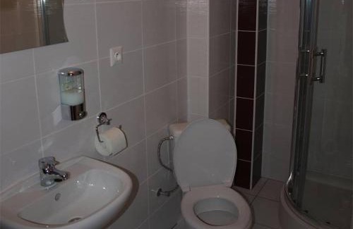 Klenovec Casa | Penzión na Ráztočnom