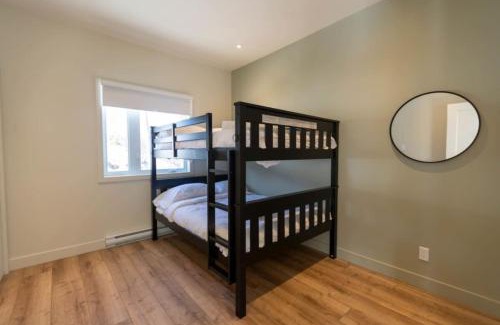 Argenteuil Regional County Municipality Chalet De Esquí | Perchë Private SPA and Sauna Pool Table BBQ