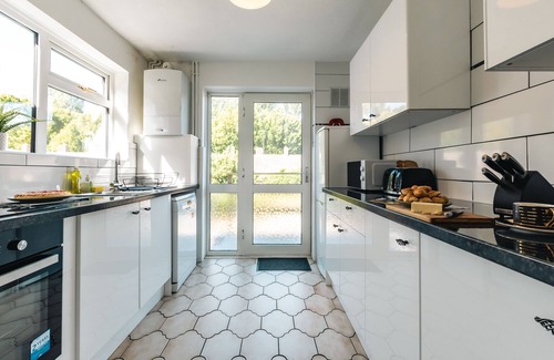 Southampton Casa | Perfect for contractors