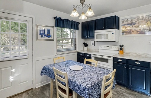 Midlothian Casa | Perfect for Extended Stays! Pet Friendly! Near Midlothian & Bon Air