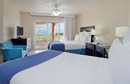 Crystal Harbour Complejo | Perfect Place to Stay! Pet-Friendly Property and FREE Parking, Near George Town!