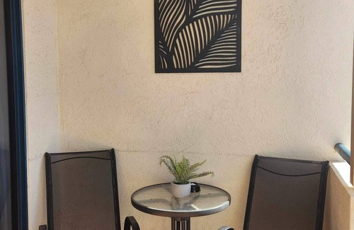 South Townsville Apartamento | Perfect Position at Park Regis