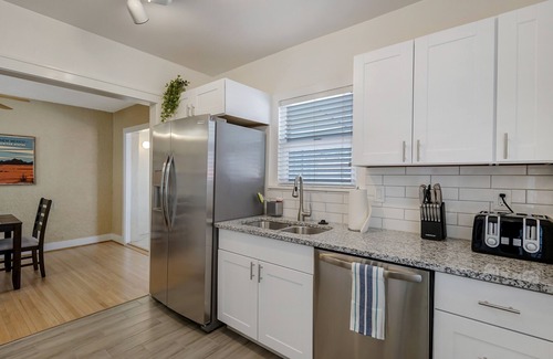 Nob Hill Casa | Perfectly located in the Albuquerque area of Nob Hill