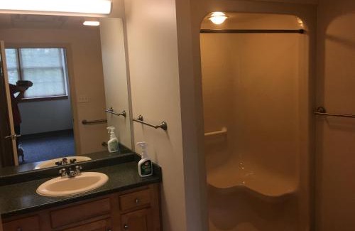 New Kensington Apartamento | Pershing Heights 200