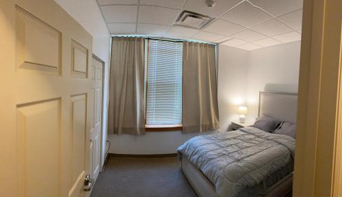 New Kensington Apartamento | Pershing Heights 200