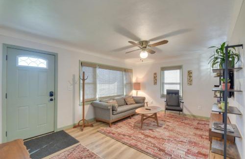 Hiawatha Casa | Pet-Friendly Hiawatha Retreat with Private Yard!