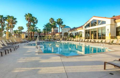 Indio Casa | Pet-Friendly Indio Home with Hot Tub 55 and Community