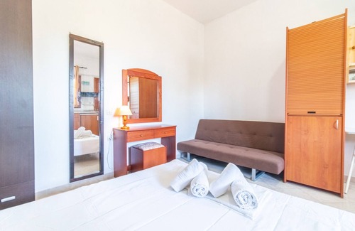 Vatos Apartamento | Estudio Rigga Maria con jardín y Wi-Fi que admite mascotas