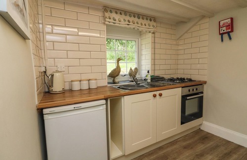 Watermouth Cabaña | Faisán Cottage, BERRYNARBOR