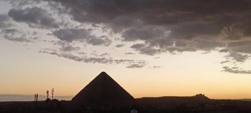 Al Haram Hotel | Phoenix Pyramids View Inn