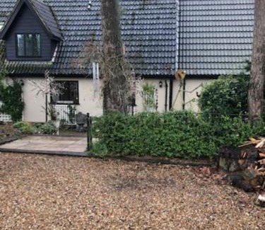 Thetford Apartamento | Piano Forte - delightful rural shepherd hut & hot tub available !