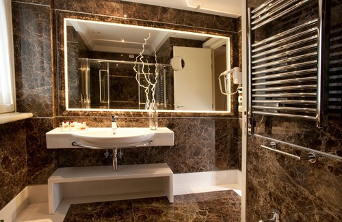 Quartiere XXV Appio Claudio Hotel | Piccolo Borgo