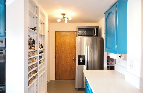 Ramona Casa | Picturesque Spanish Casa on Ramona Hilltop