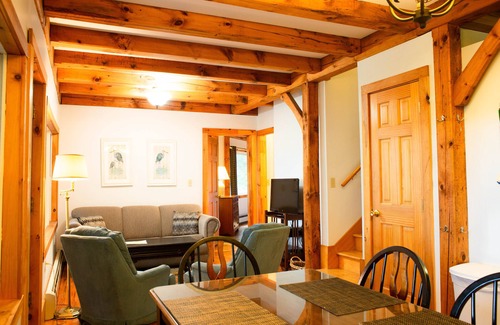 Arrowsic Cabina | Pintoresco Waterfront Cottage con Pantalla porche Wraparound