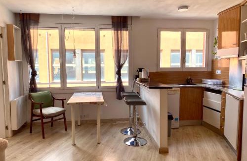 Terrassa Apartamento | Piscina en Centro de Terrassa