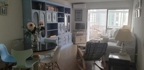 El Palo Apartamento | Piso 110m² en el Palo con parking cerca de la playa