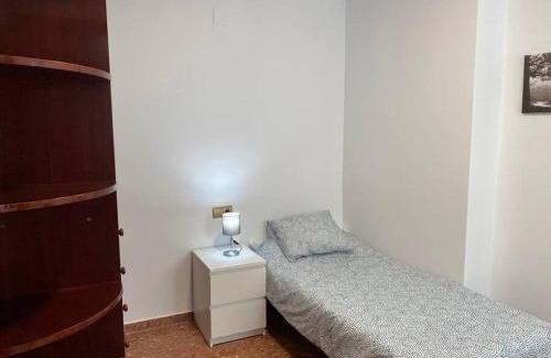 Huelva Apartamento | Piso grande de 120 m2, a 15' de la playa en coche