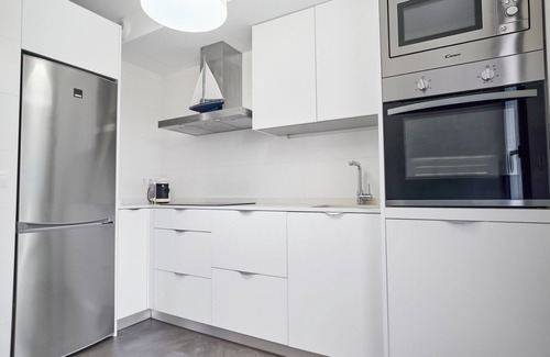 Soto de la Marina Apartamento | Piso moderno en la costa Cántabra