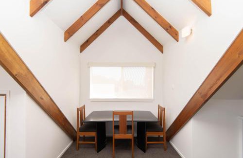Burnt Pine Casa | Pitcairn House
