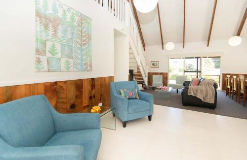Burnt Pine Casa | Pitcairn House